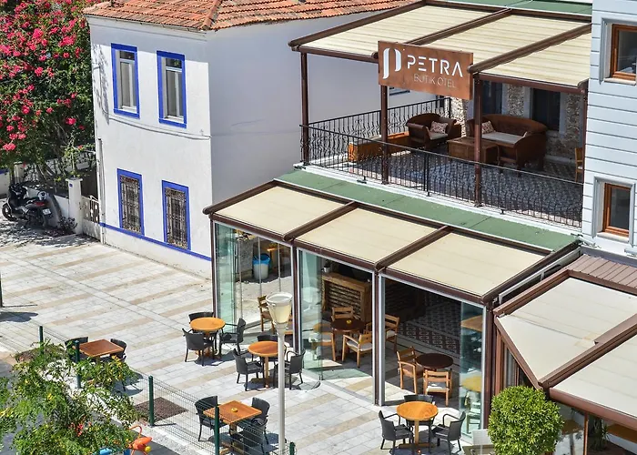 بترا بوتيك أوتل 2*