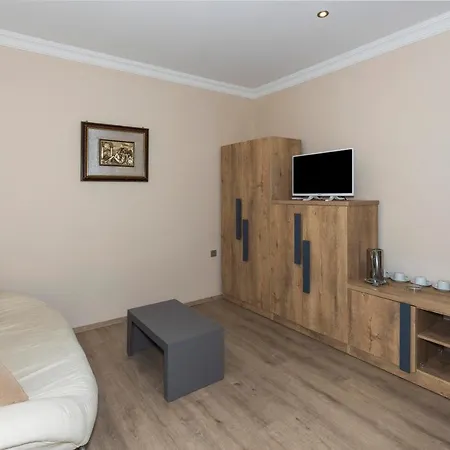 Hotel Petra Butik 2*